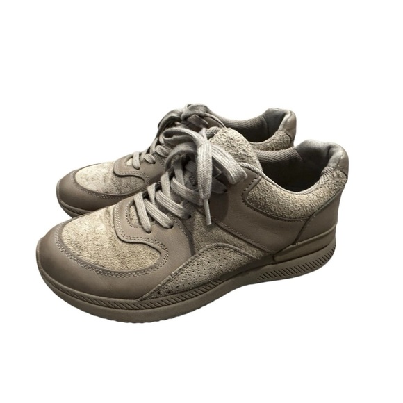 Everlane Tread Trainer Athletic Sneaker Unisex Women’s 8 Men’s 6 Tan/ Cream - Picture 2 of 10